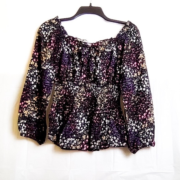 No Boundaries Tops - 🌺 3/$21 No Boundaries Black Floral Peasant Top